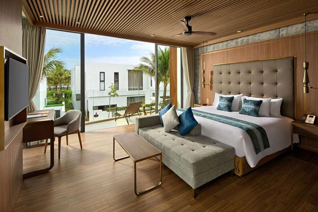 Wyndham Royal Beachfront Villa