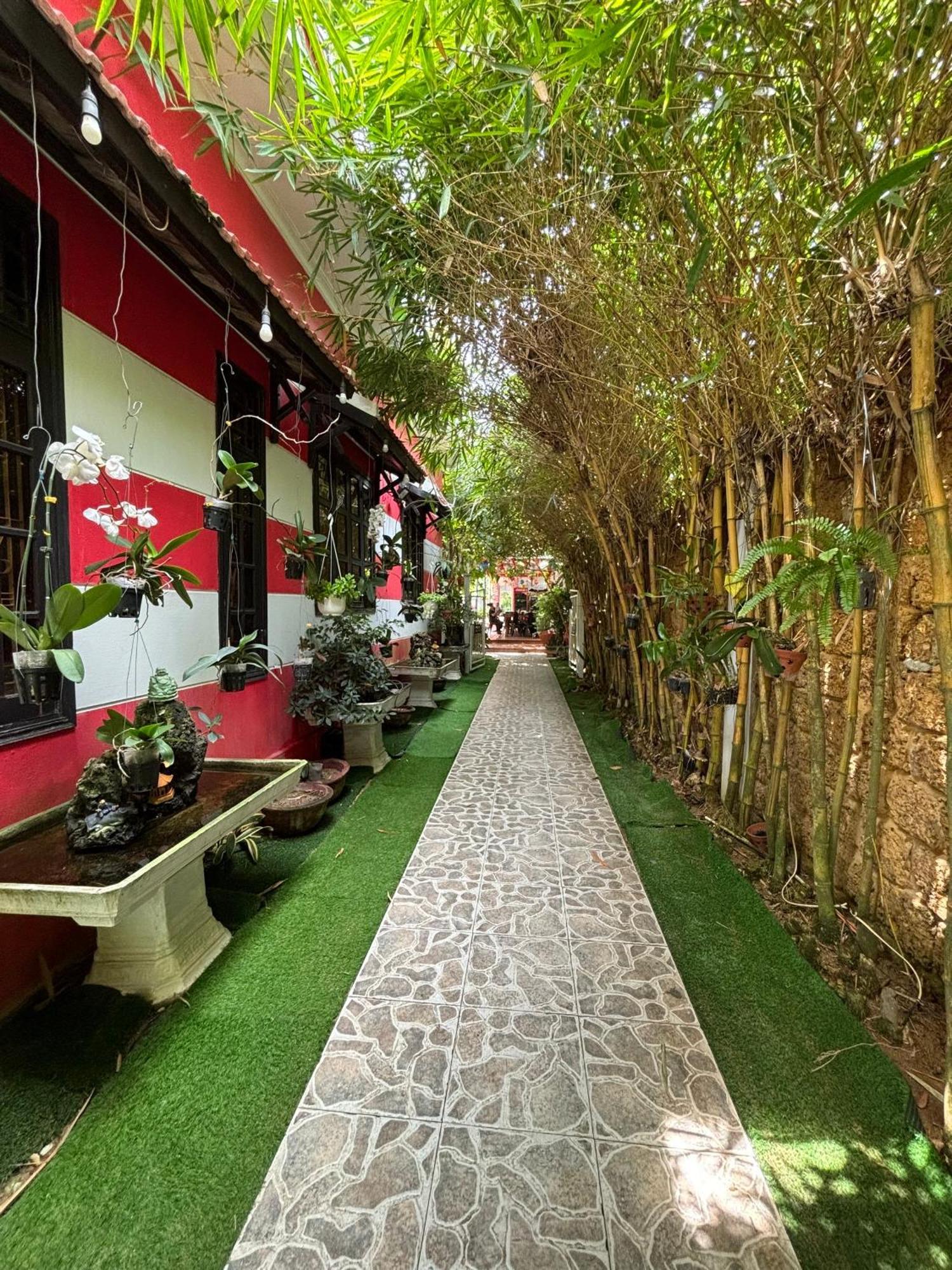 Red House - Guest house 2*