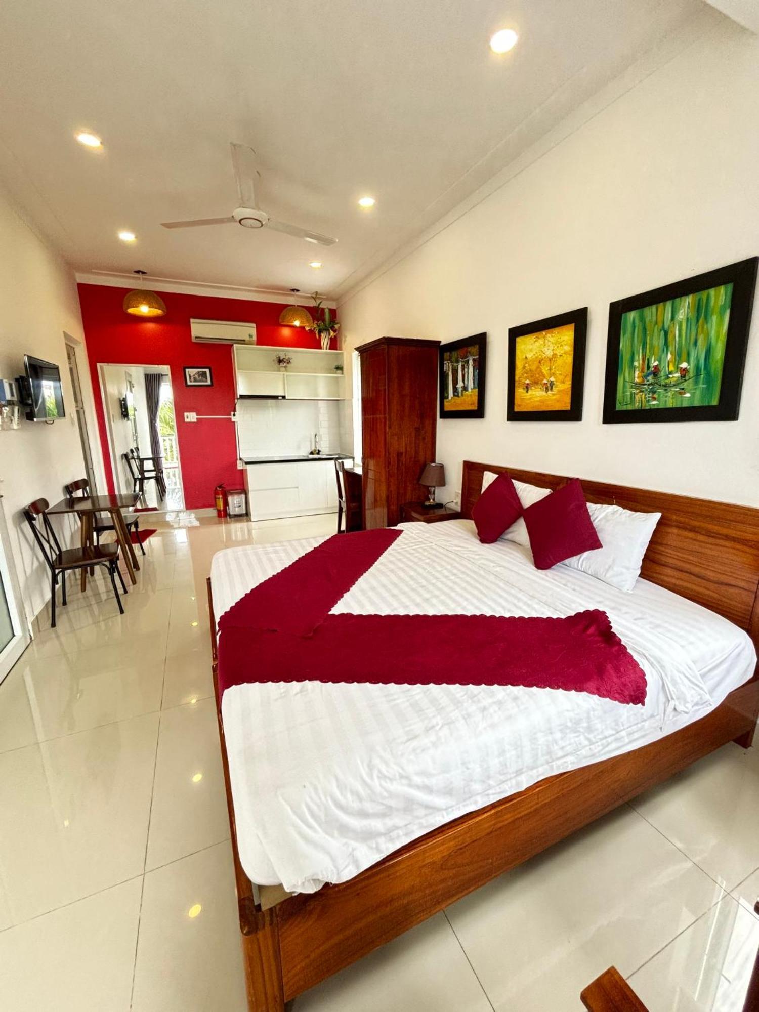 Guest house Red House -