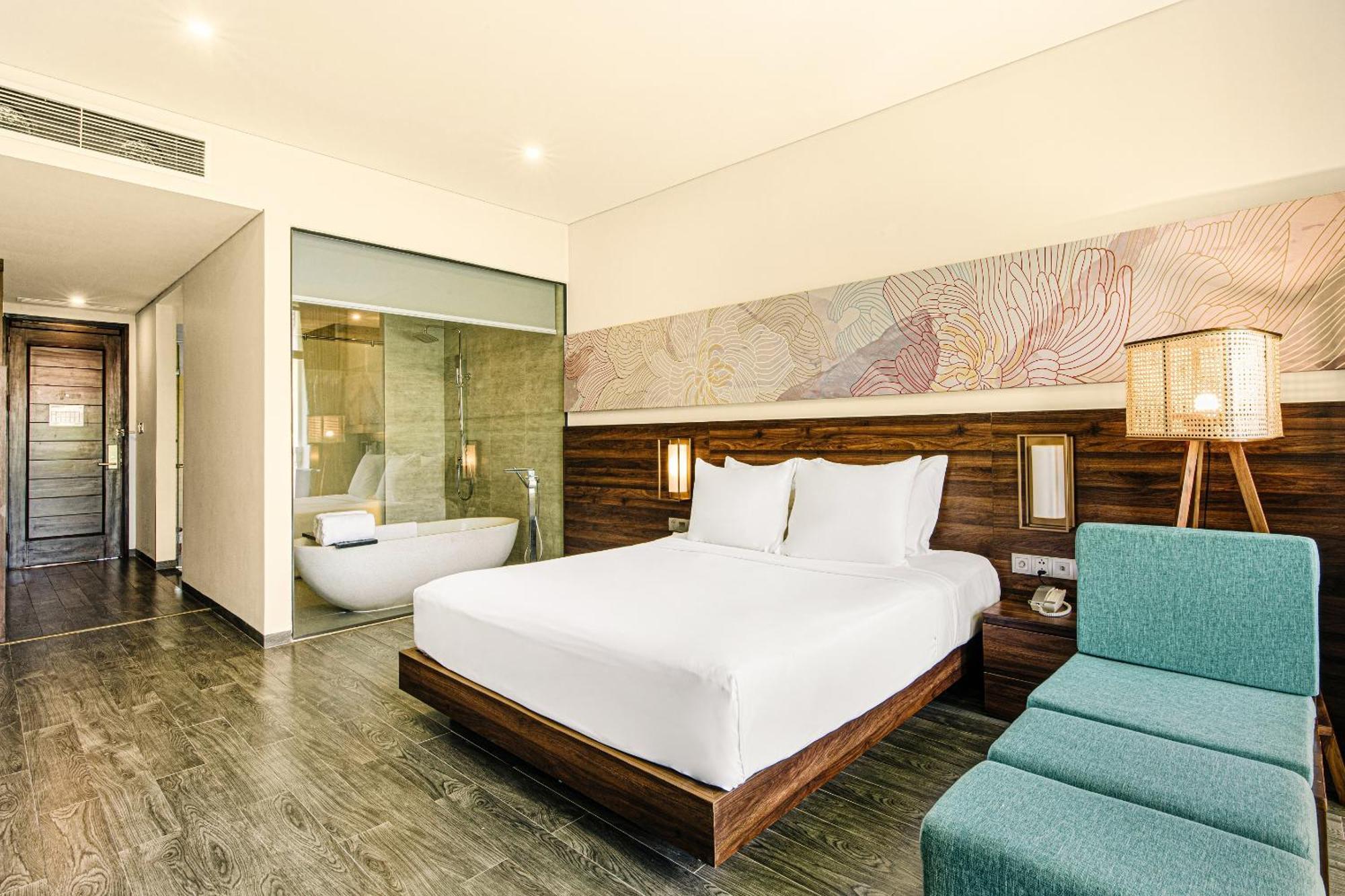 Memories Resort&spa 5*