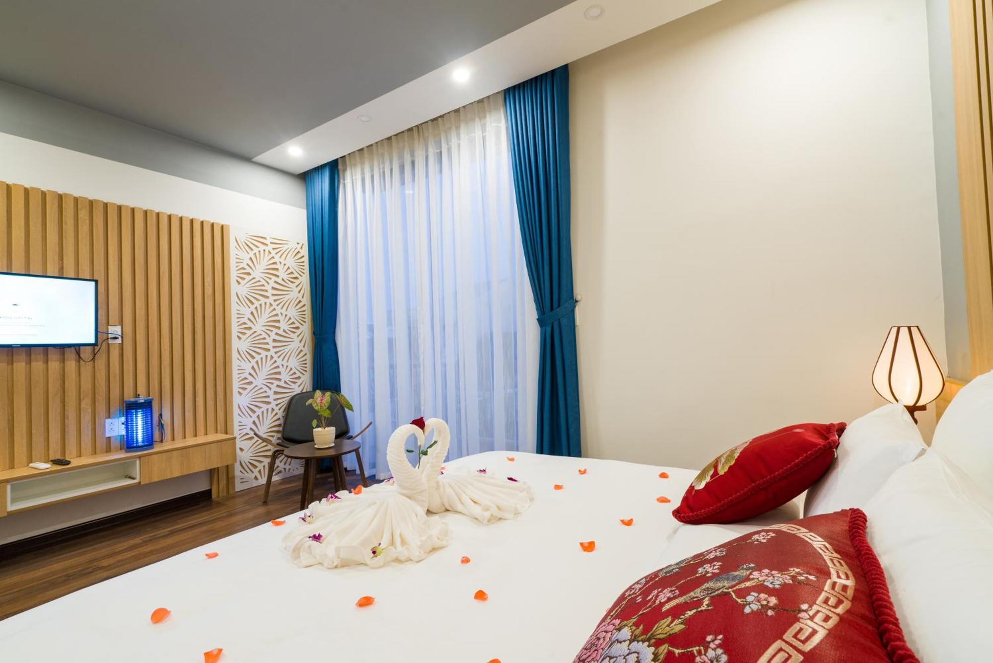 Grace River Hotel