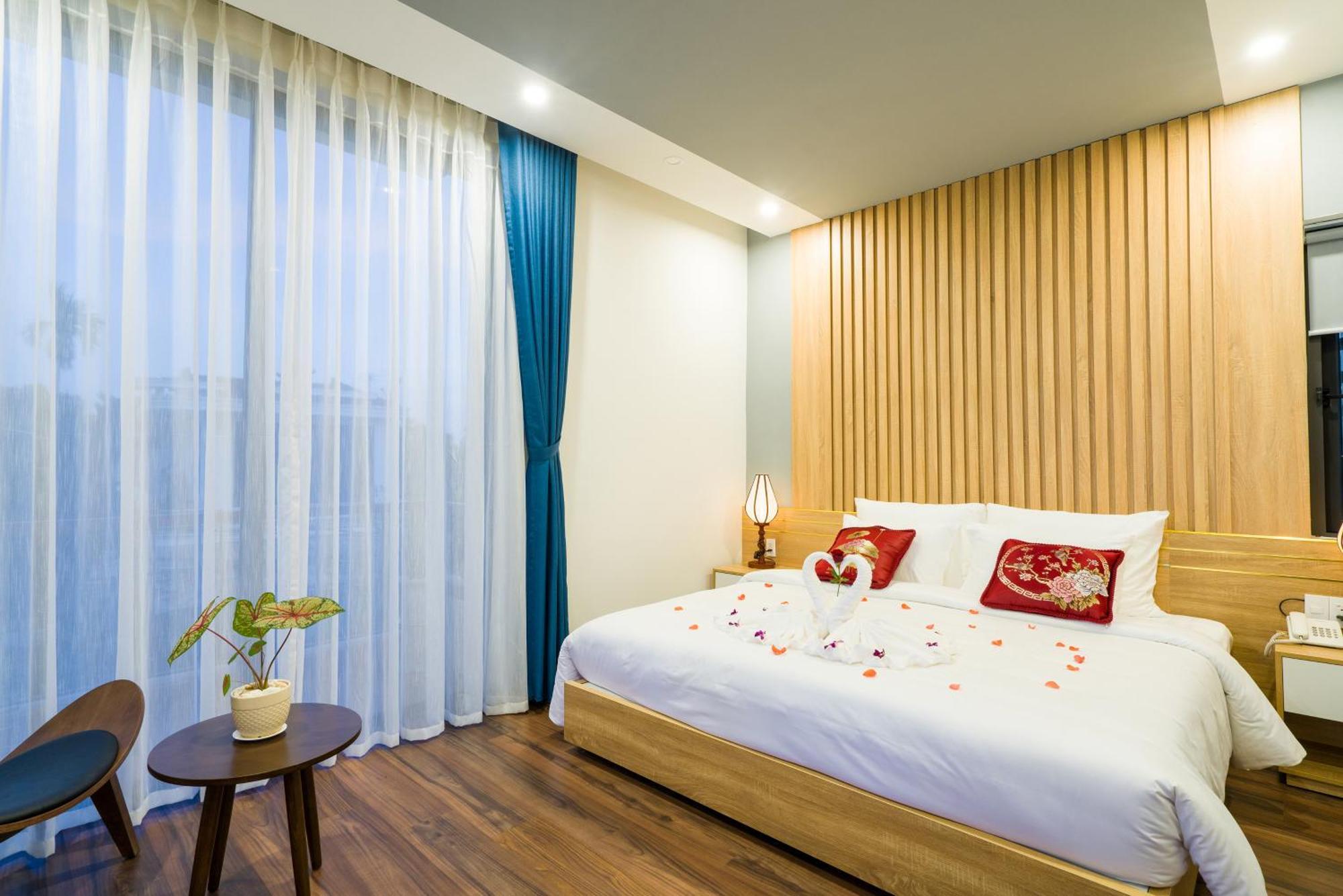 Grace River Hotel