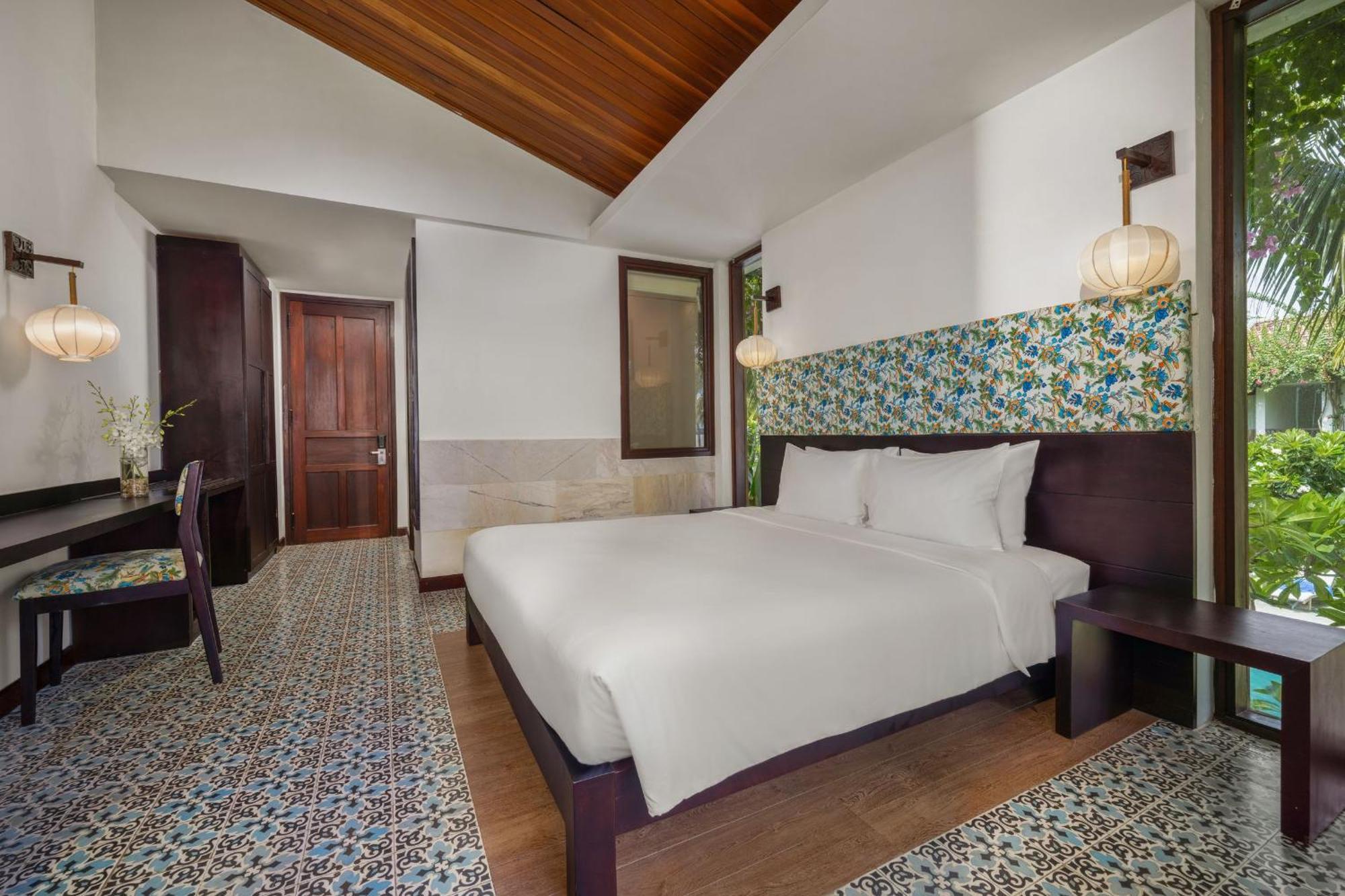 Emerald Riverside Resort 4*