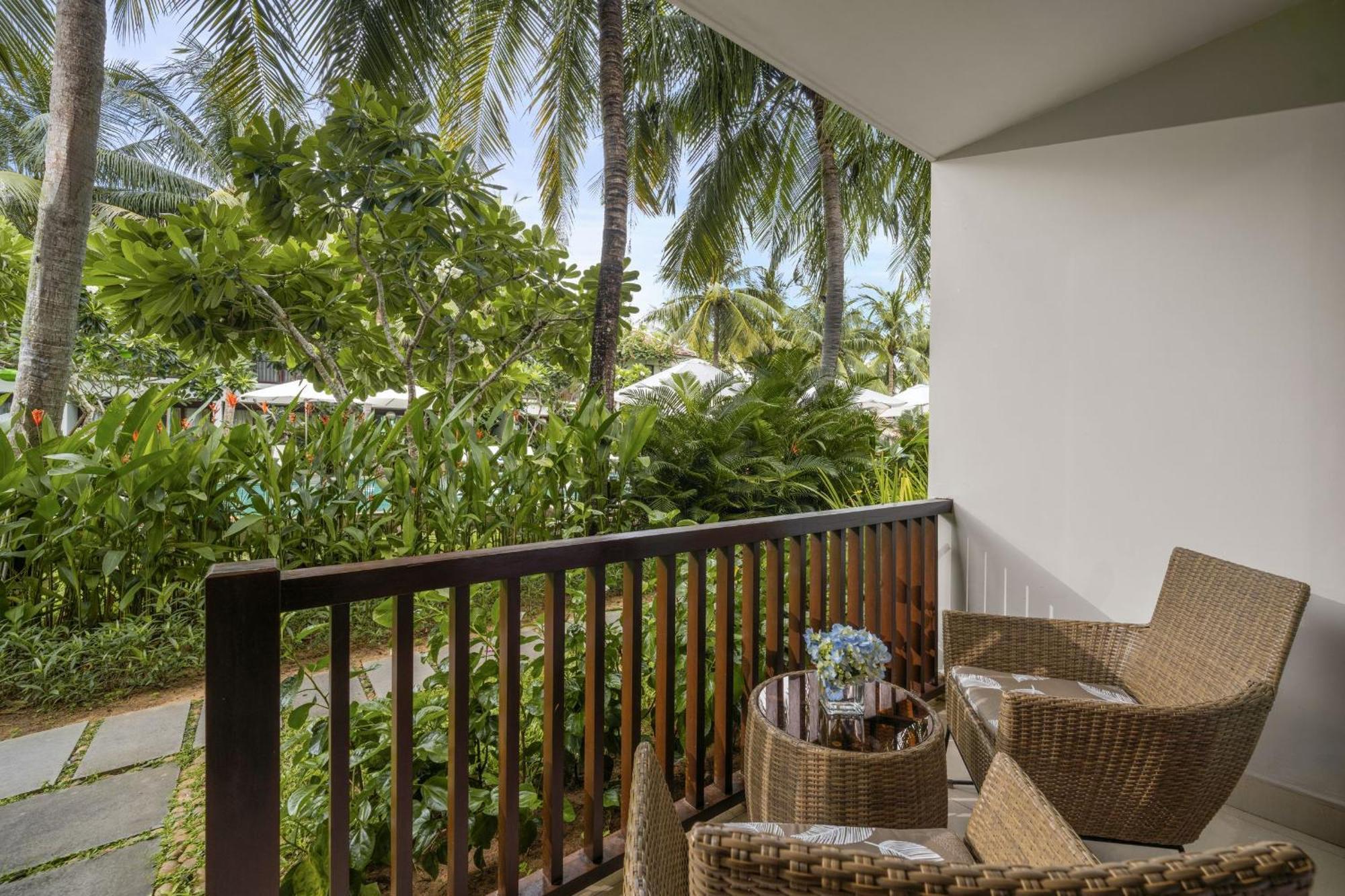 Resort Emerald Riverside