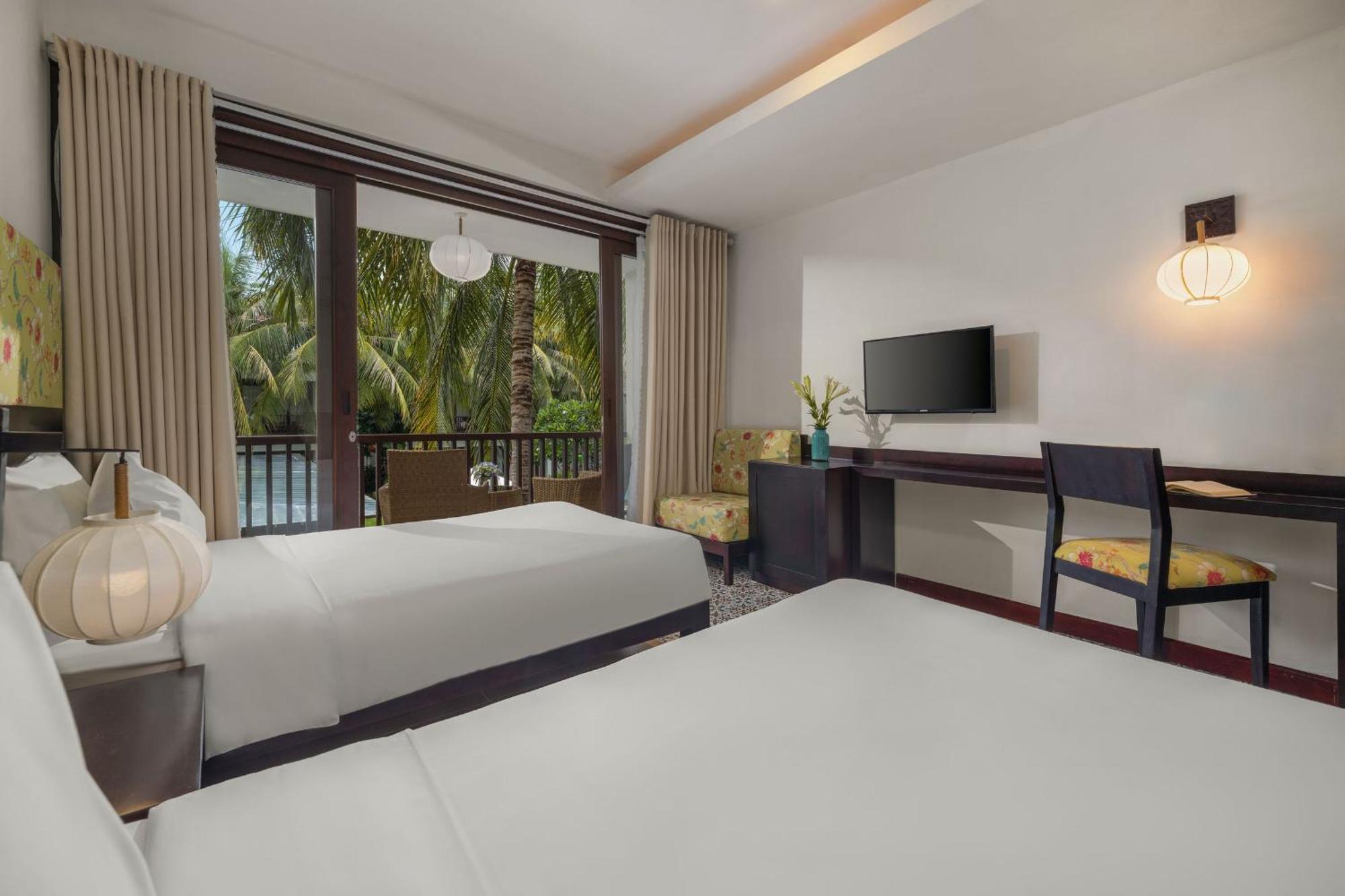 Emerald Riverside Resort Hoi An