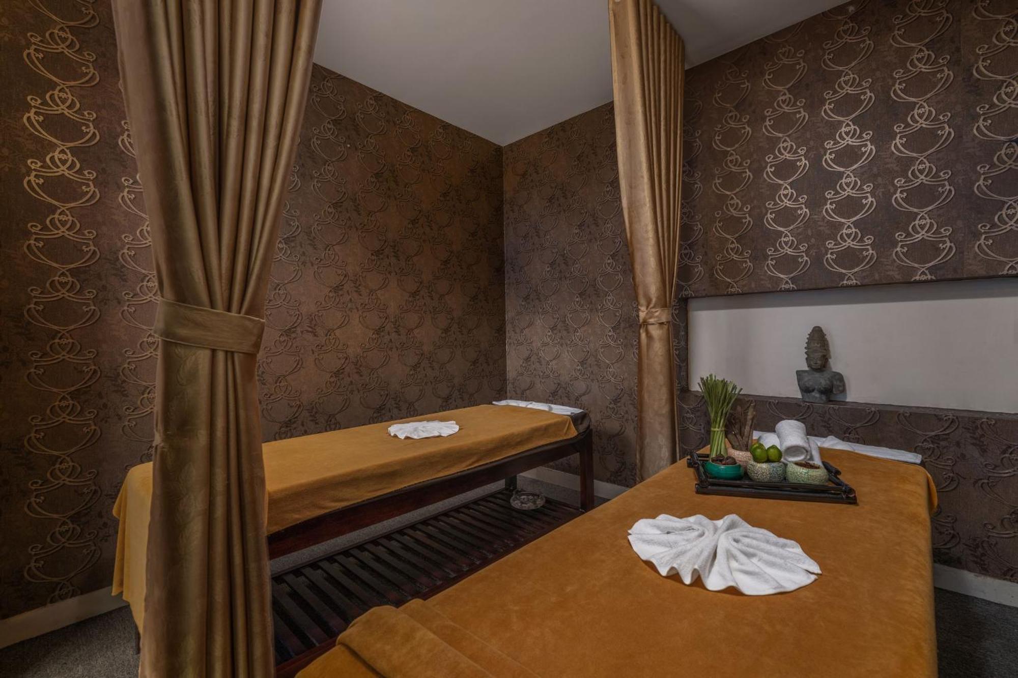 Emerald Riverside Resort Hoi An
