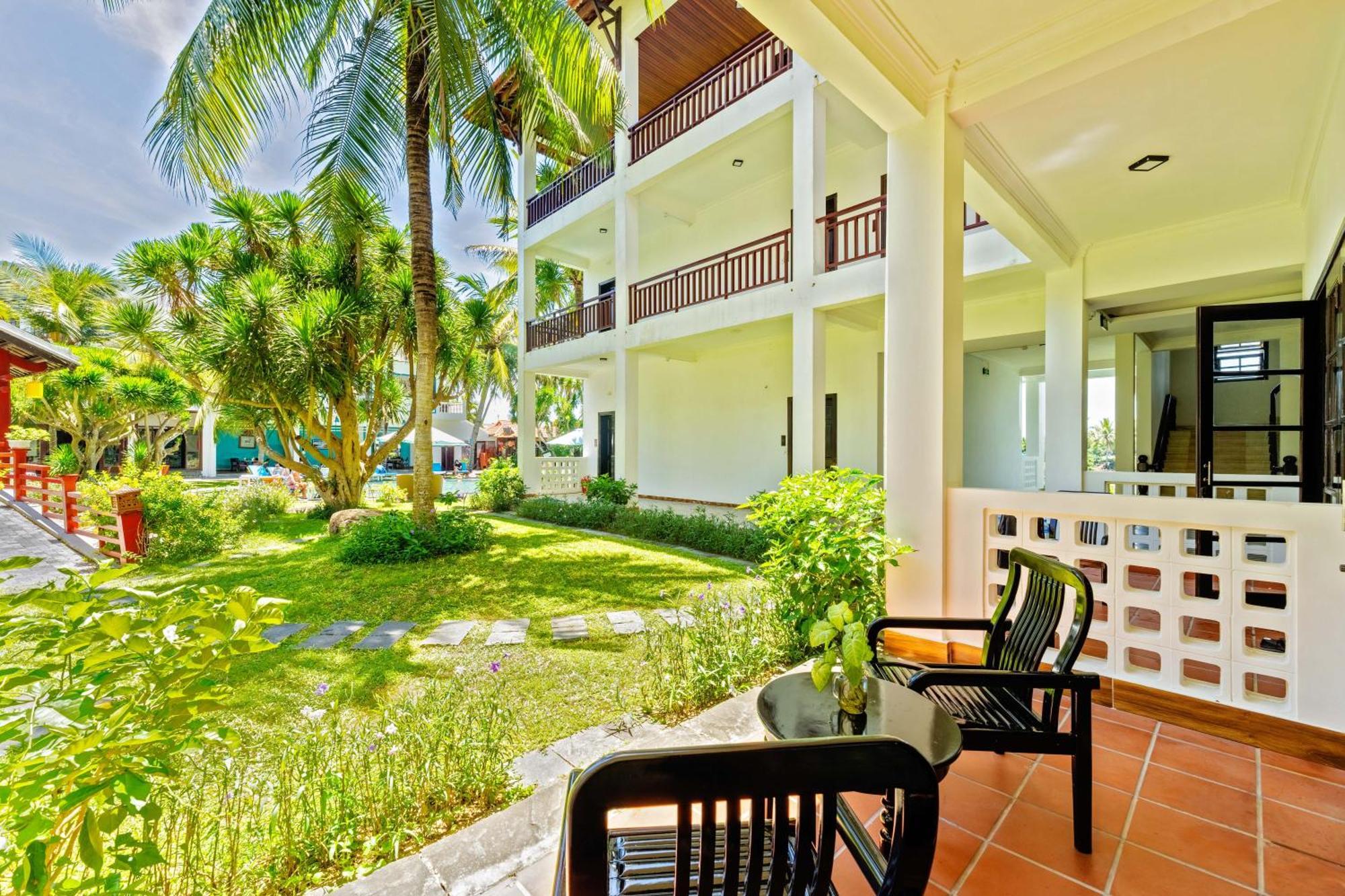 River & Residences Resort 4*