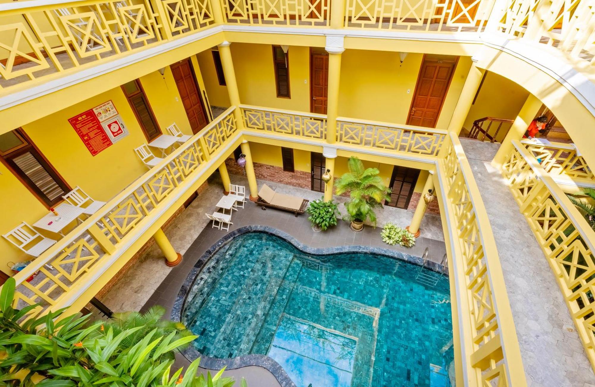 Hotel Thanh 1 2*