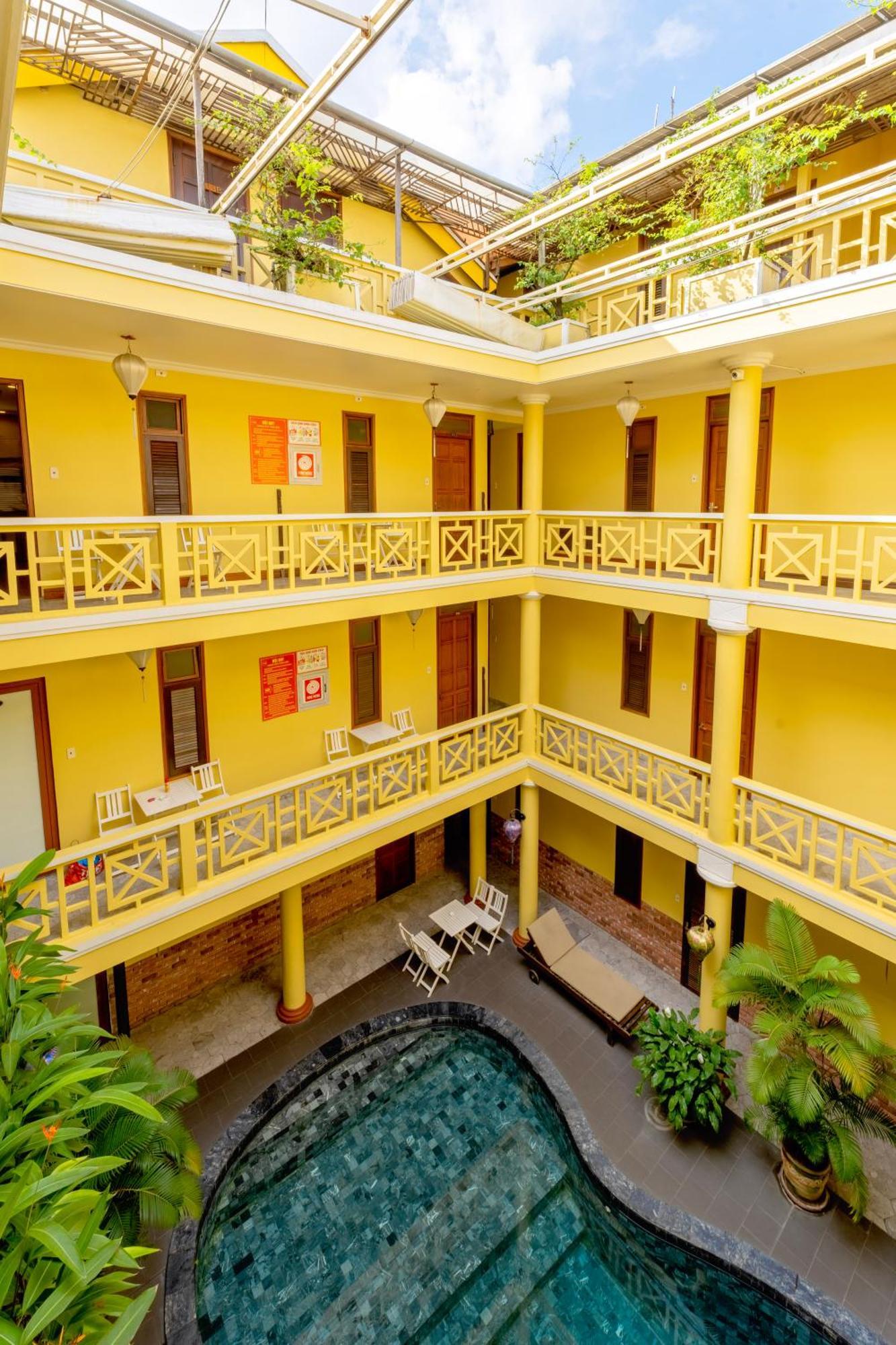 Hotel Thanh 1 2*