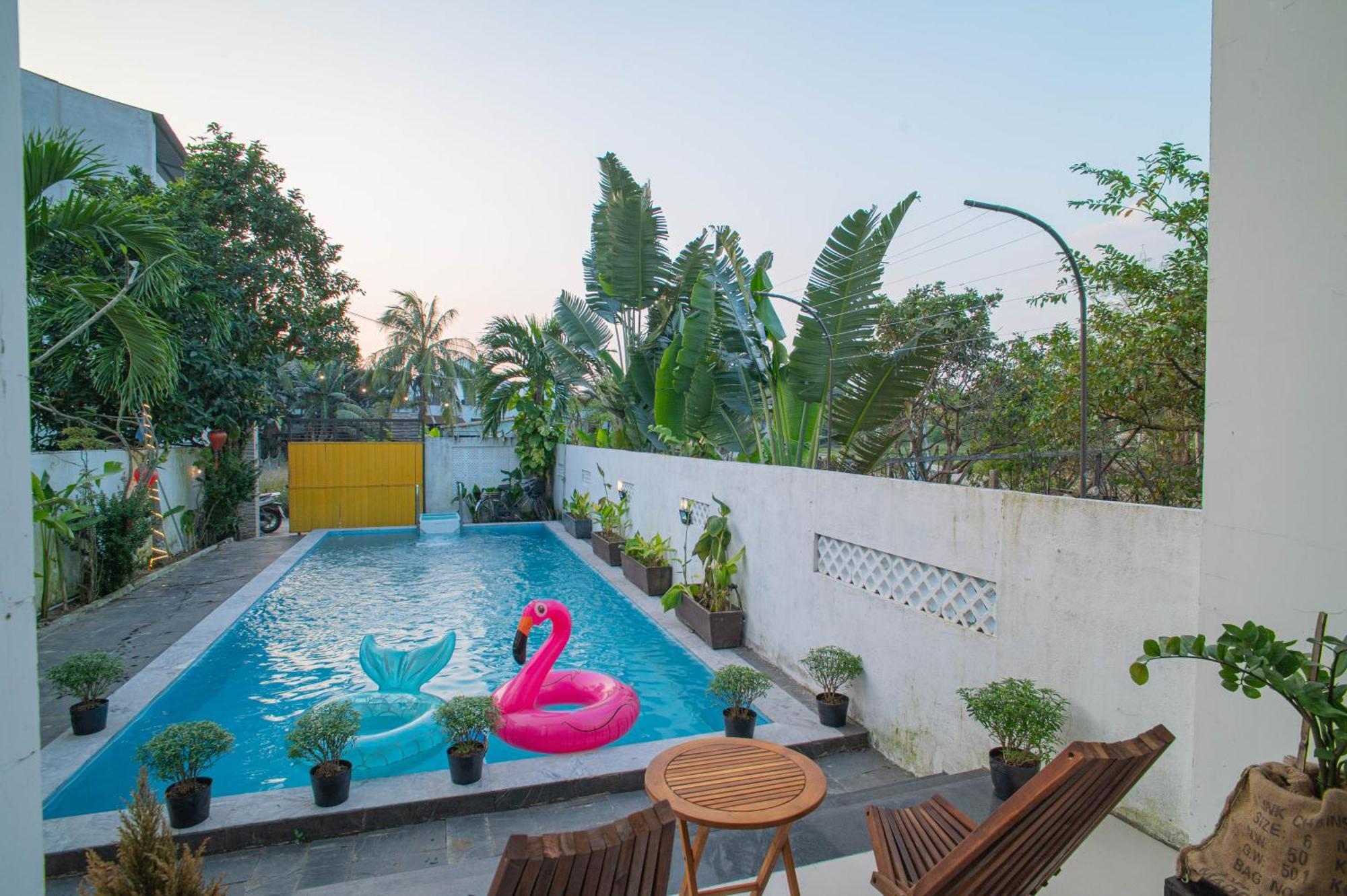 Romitto Riverside In Pool Apartment