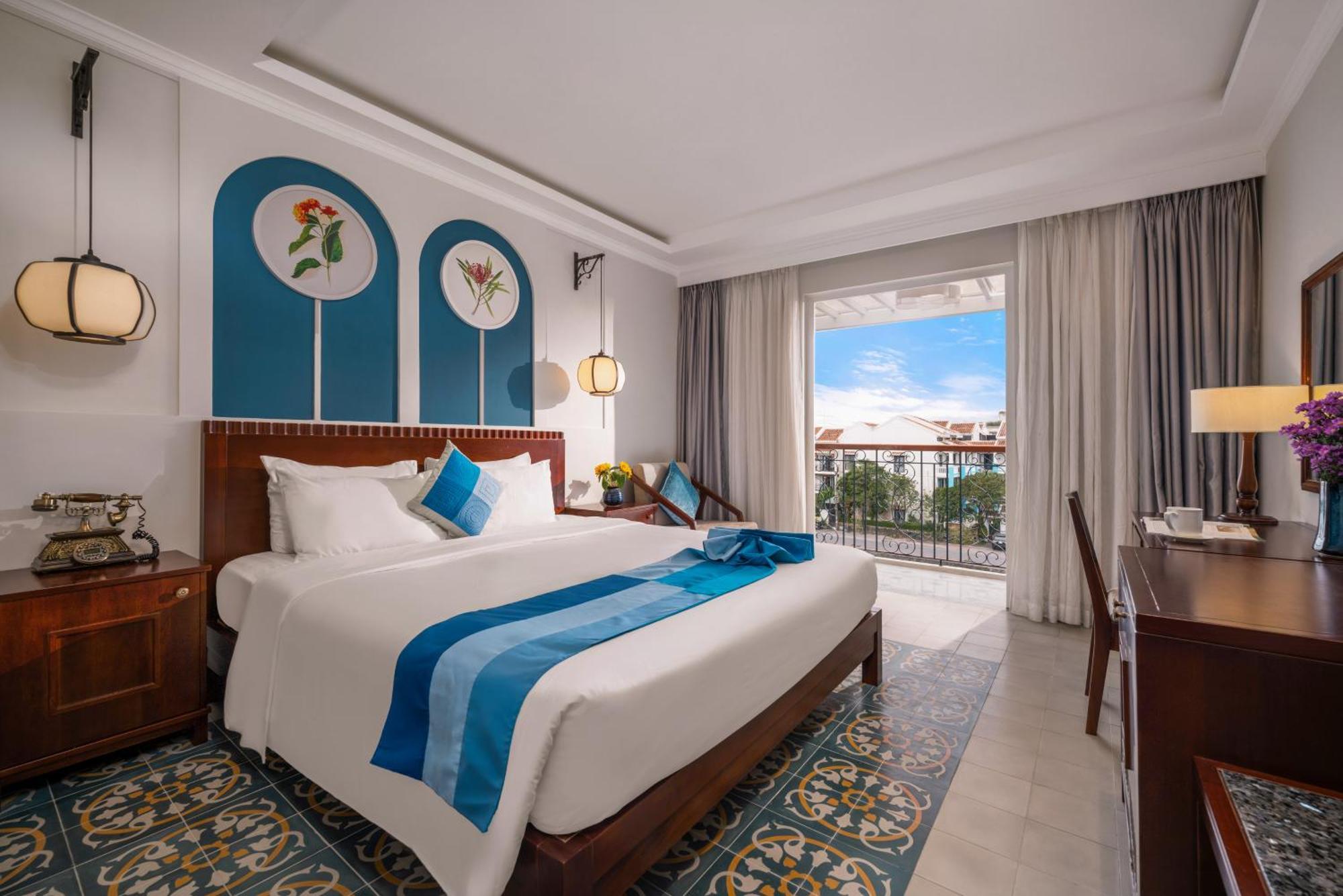 Lantana Boutique 4*
