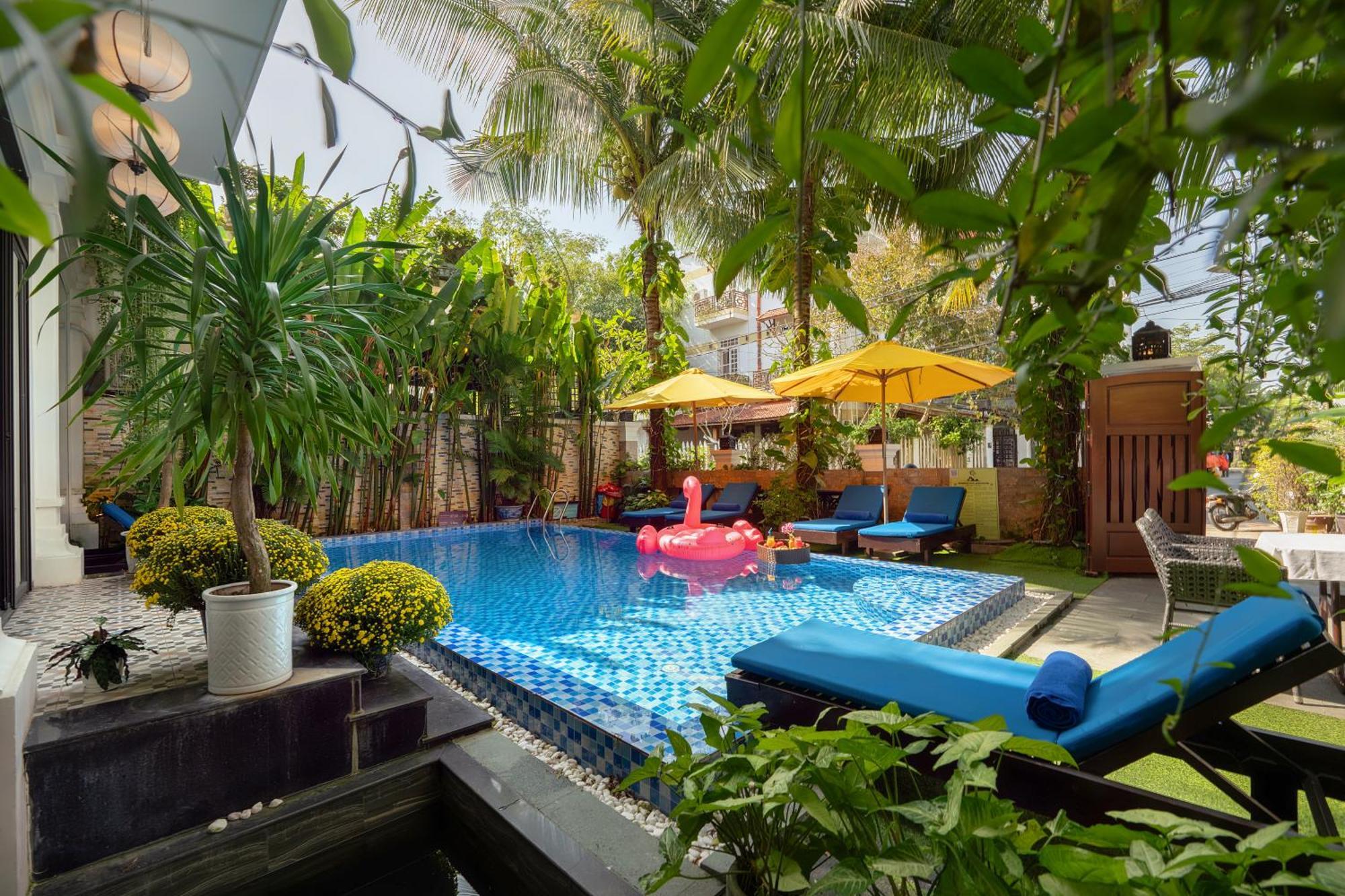 Discovery Hotel 3*