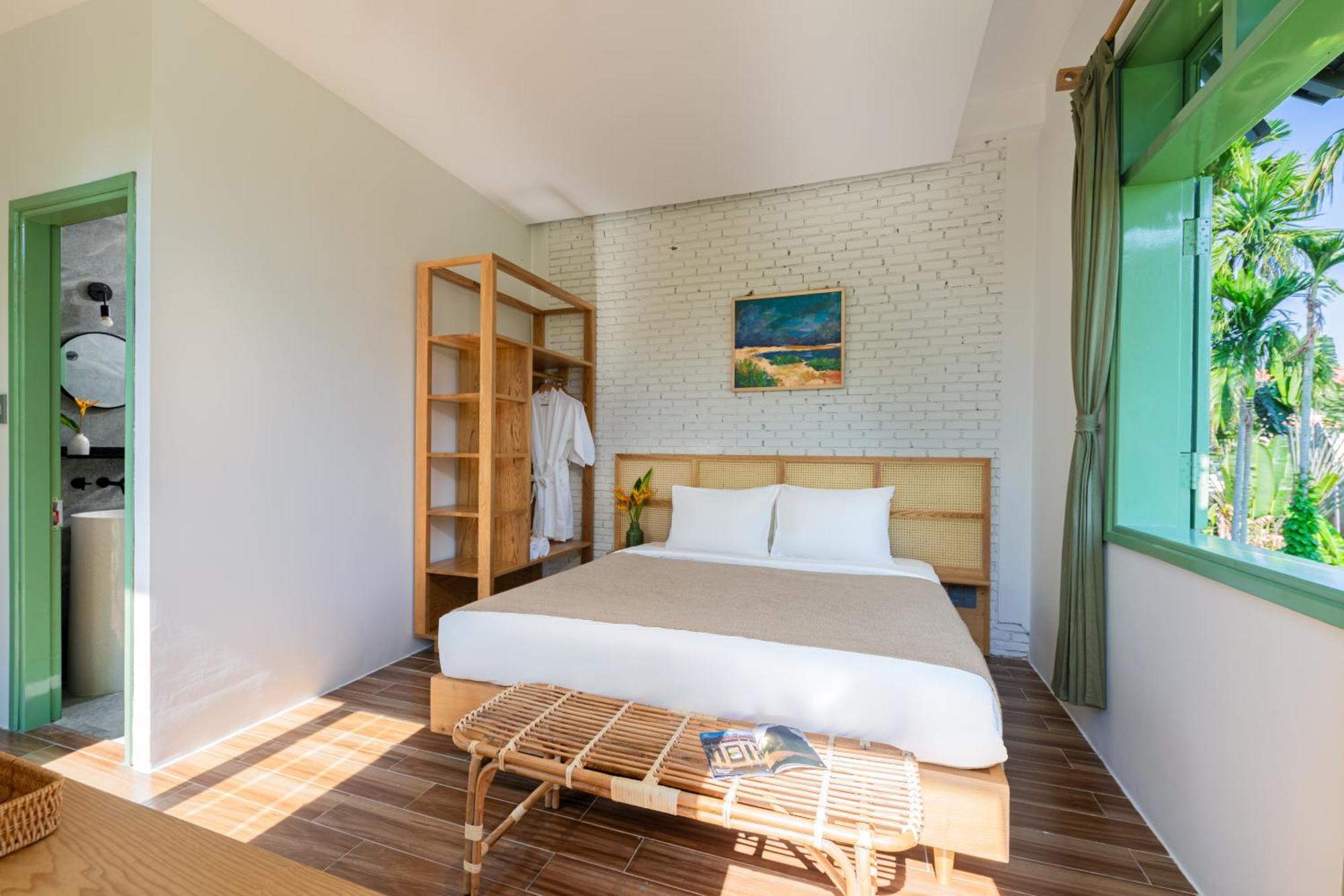 Manling Retreat Hoi An