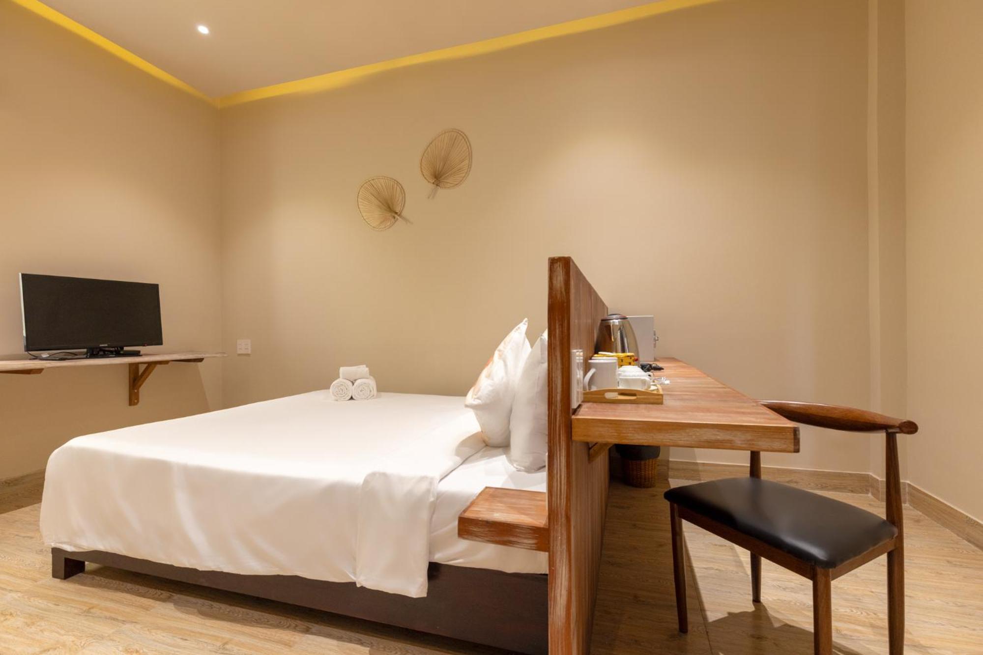 Vaia Boutique 3*