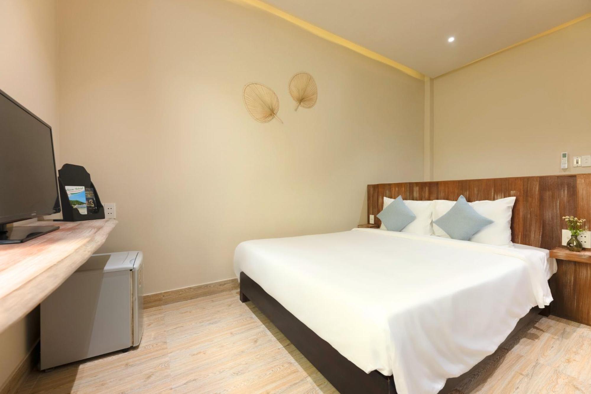 Vaia Boutique Hoi An