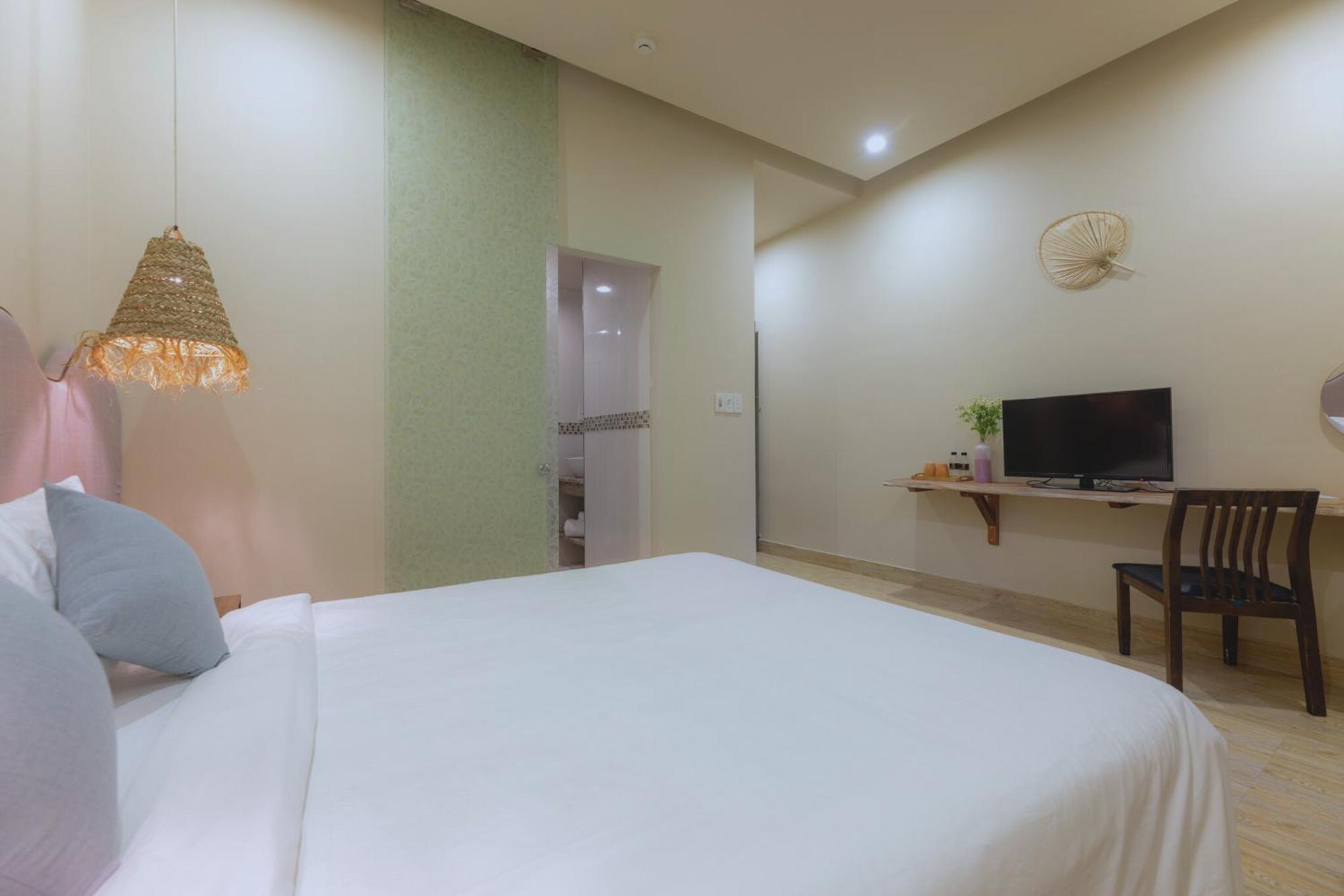 Vaia Boutique Hotel 3*