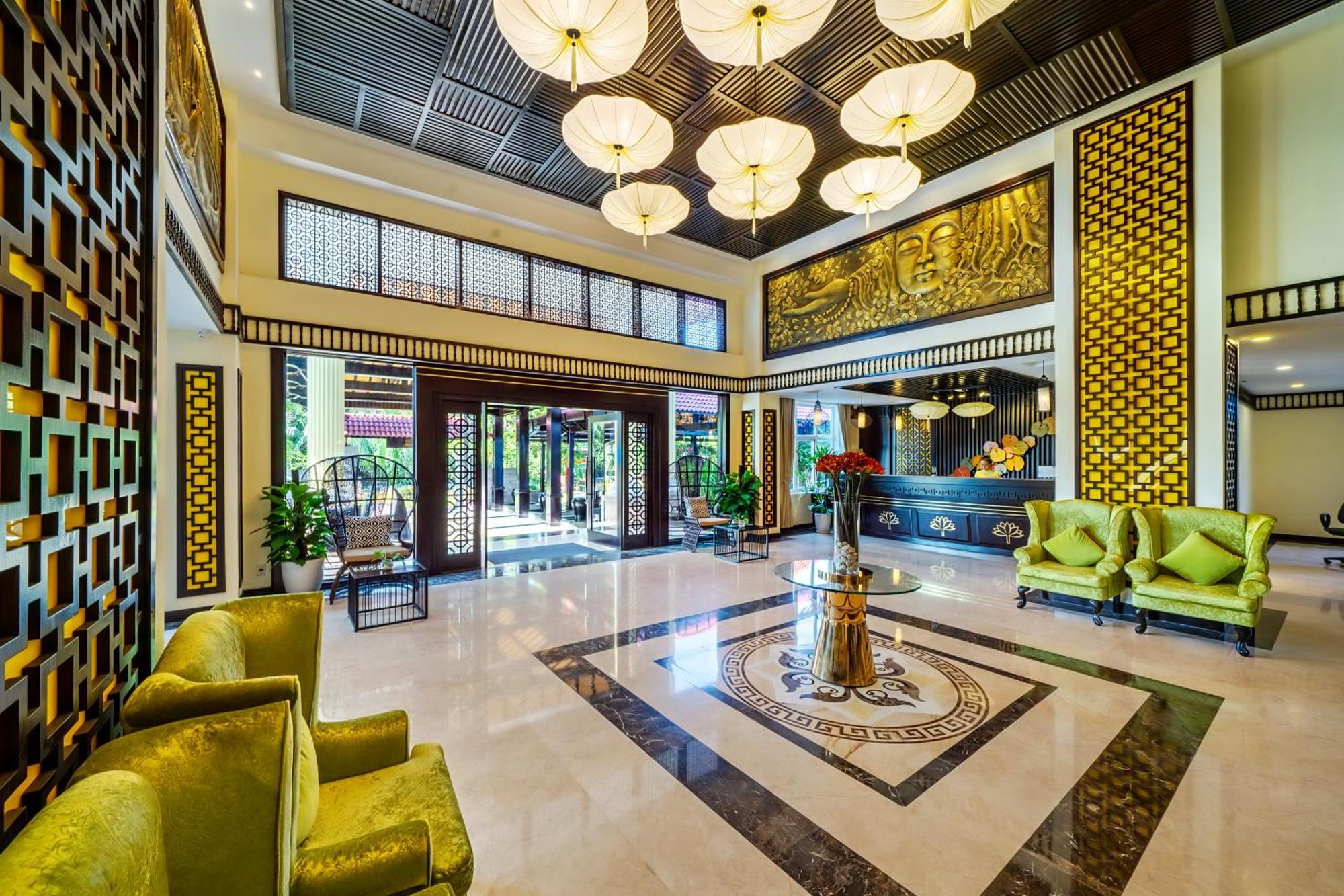Le Pavillon Luxury & *