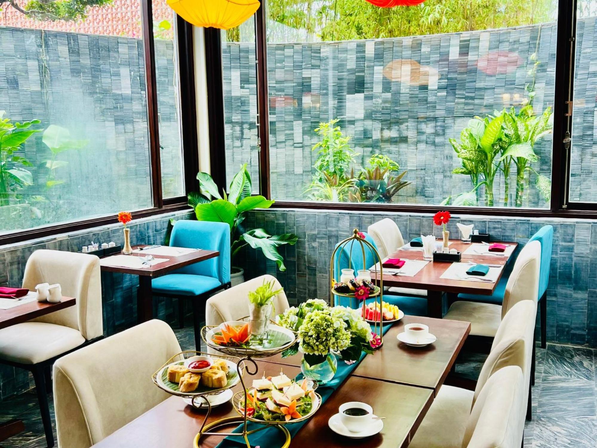 Happy Life Memories & Hotel