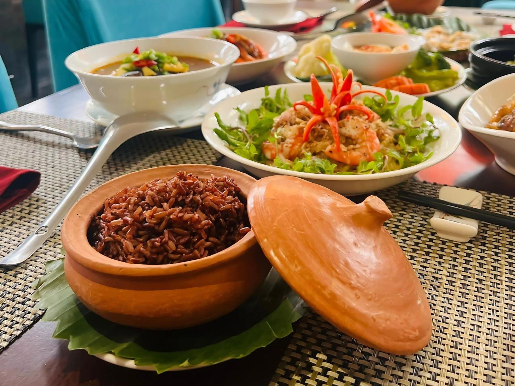 Happy Life Memories & Hoi An