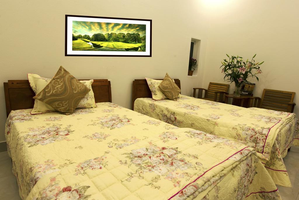 House Homestay *