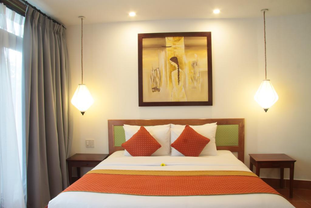 Hoa Co 2 Hoi An