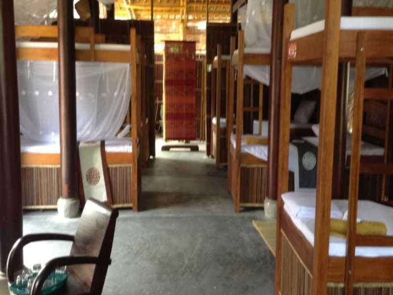 Hotel Under The Coconut Tree Hoi An