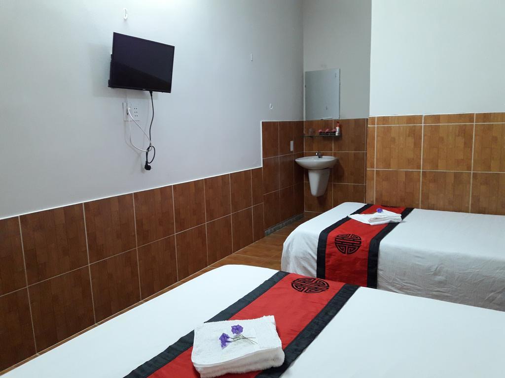 Homestay Red Ceramics Hoi An