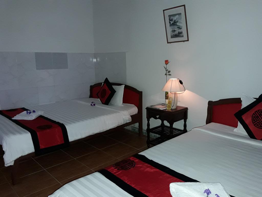 Red Ceramics Homestay *