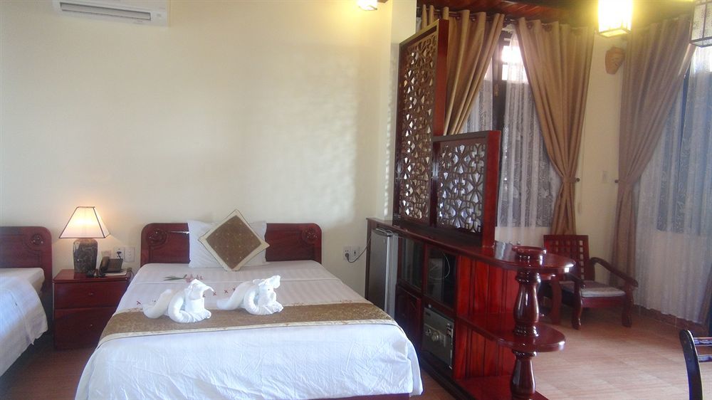 Pho Hoi Riverside 3*