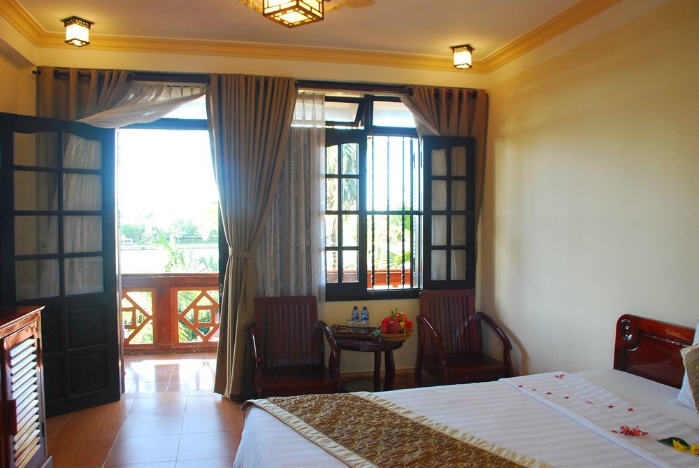 Pho Hoi Riverside 3*