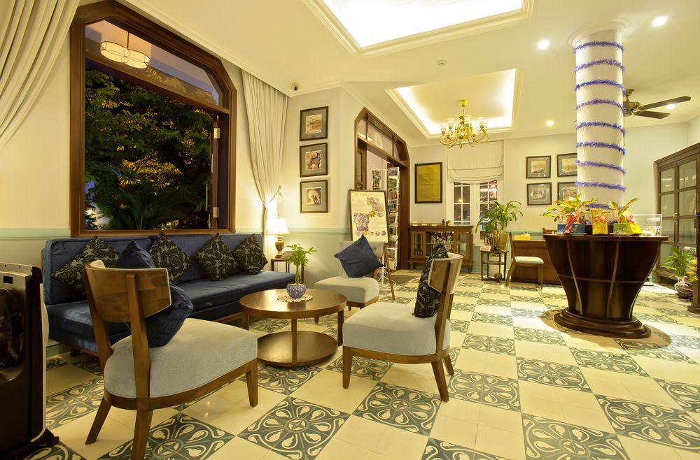 Lantana Riverside Boutique & Hotel