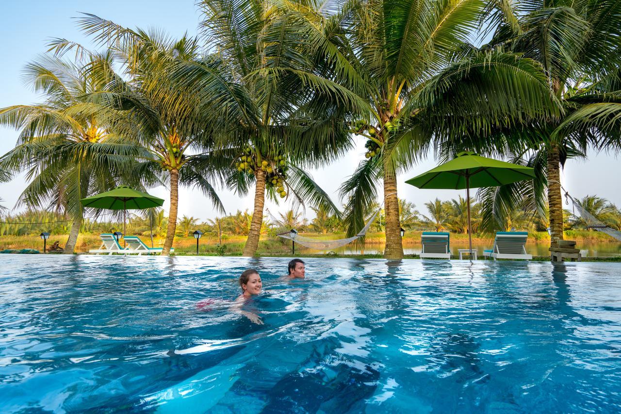 Villa Water Coconut Boutique
