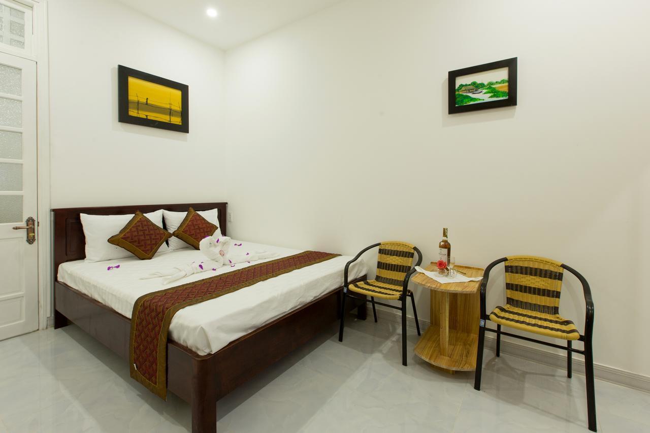 Golden Bee Bed & Breakfast 2*