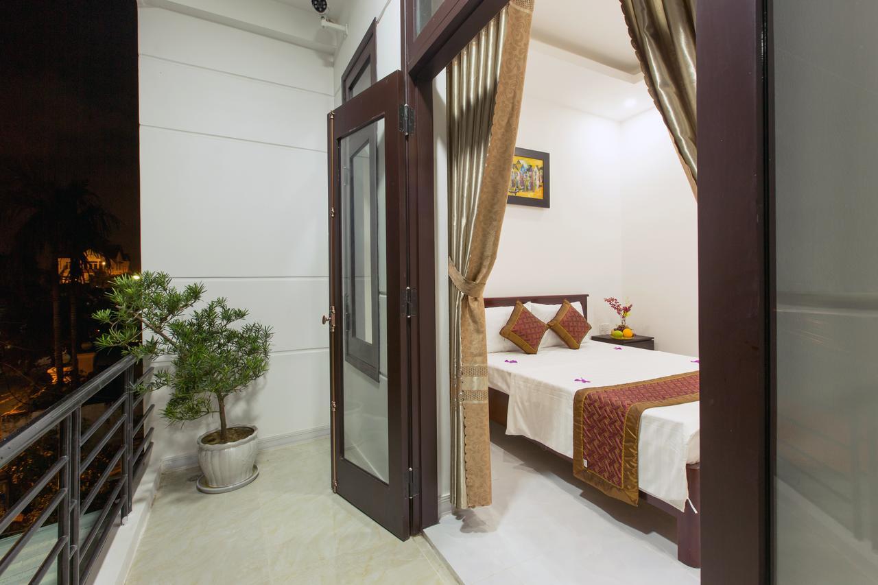Golden Bee Bed & Breakfast 2*
