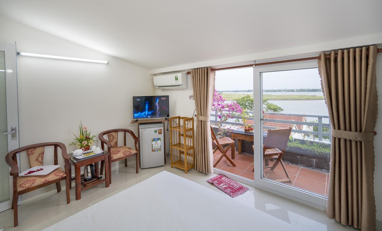 Homestay Lantern Riverside