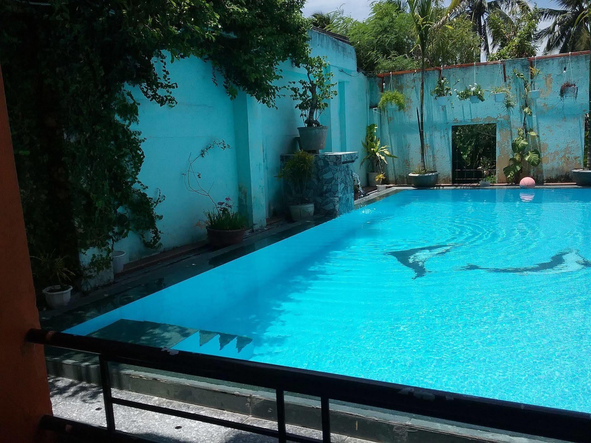 Vip Garden And Pool , Hotel 3*