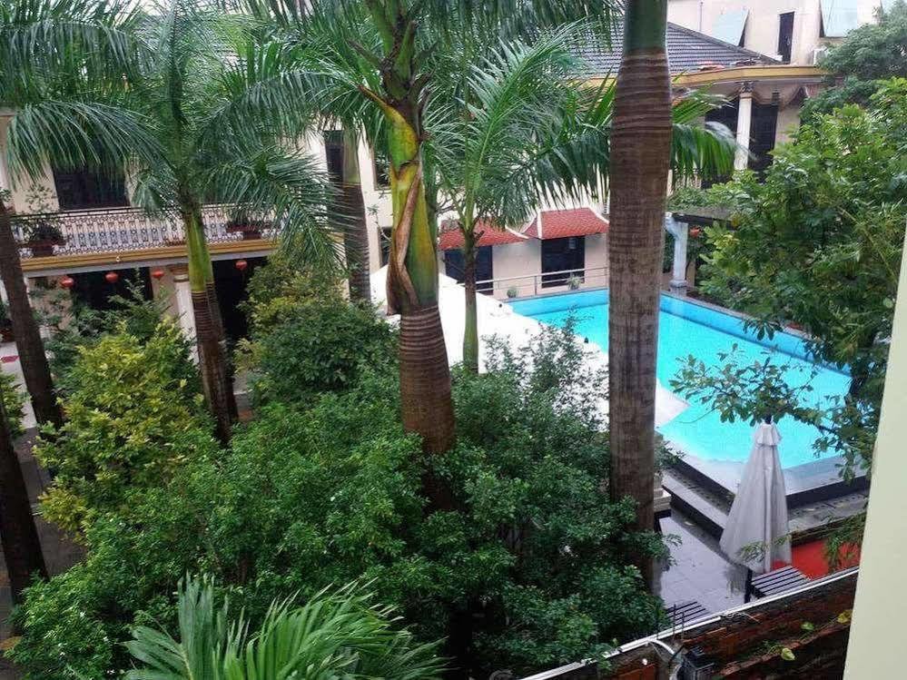 Hotel Vip Garden And Pool ,