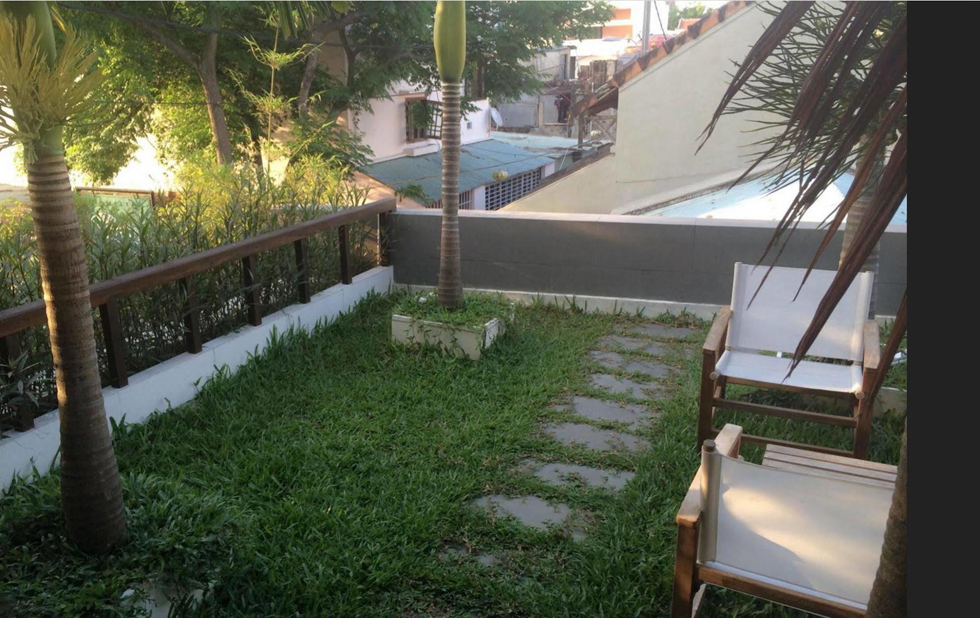 Hotel Hanging Garden 2*