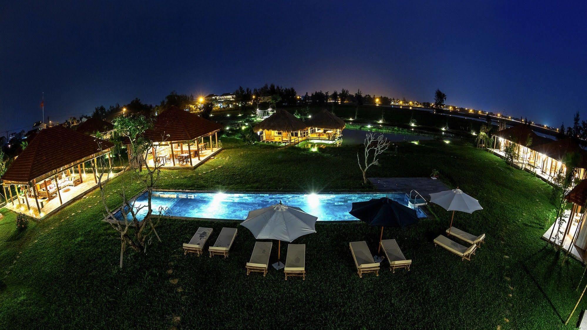 Khách sạn Allamanda Estate