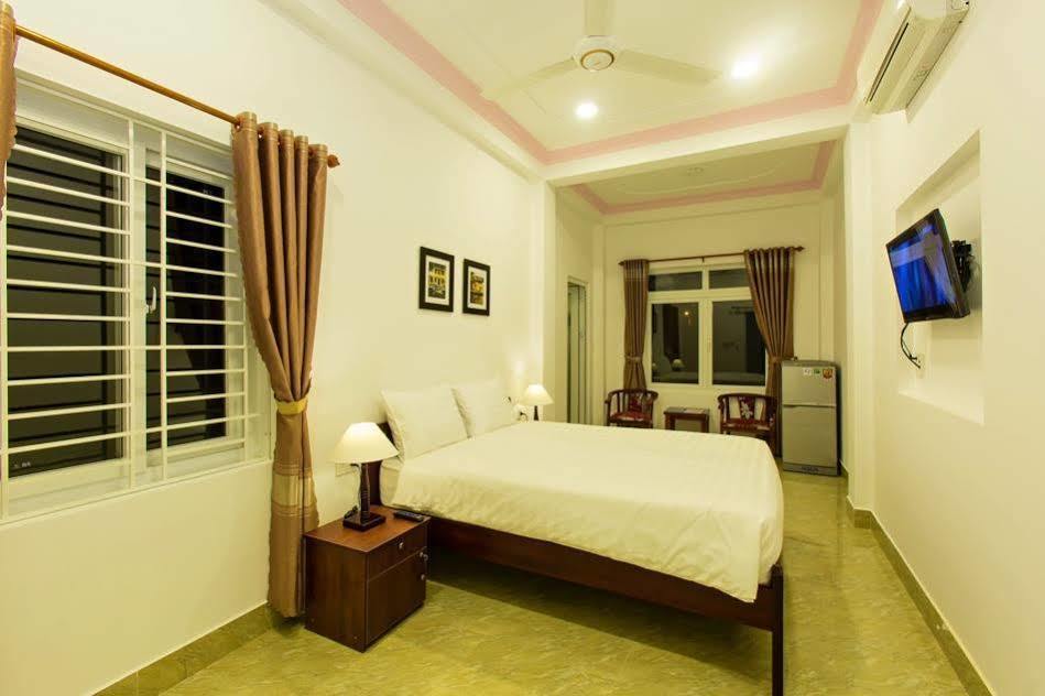 Hung Do Homestay *