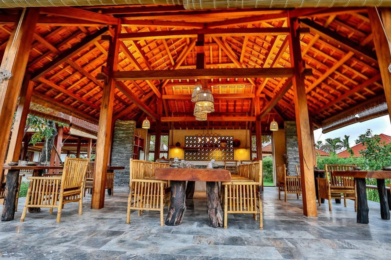 Khách sạn Allamanda Estate