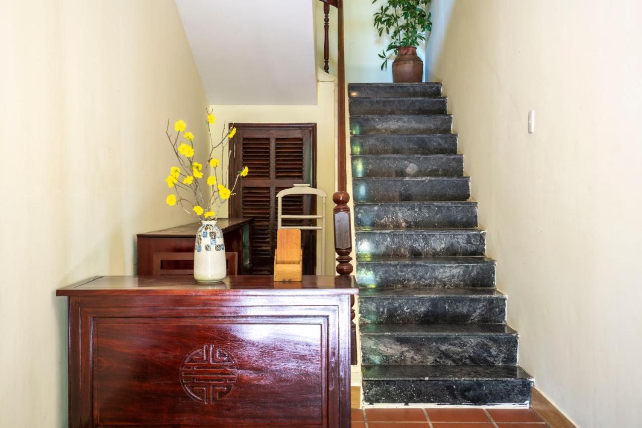 Riverside & Khu nghỉ mát 4*