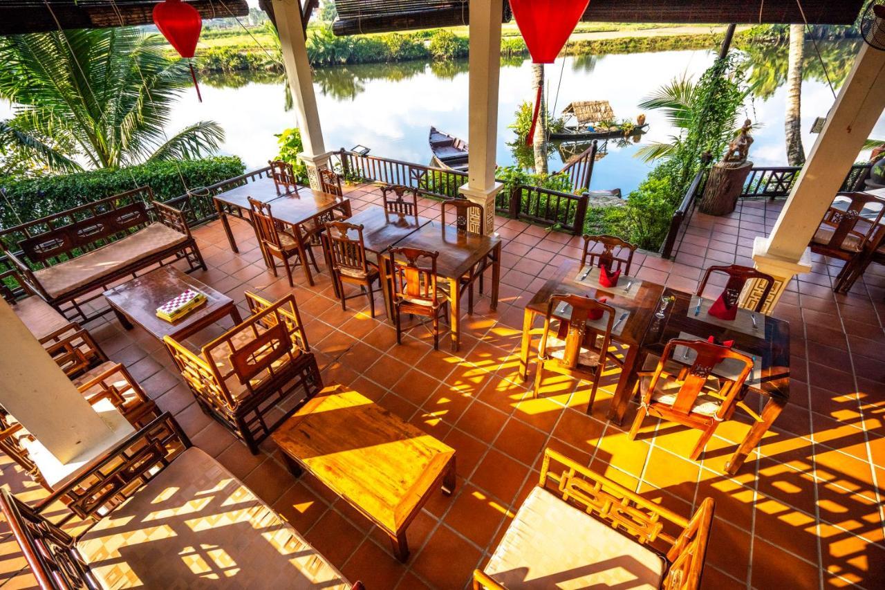 Riverside & Khu nghỉ mát