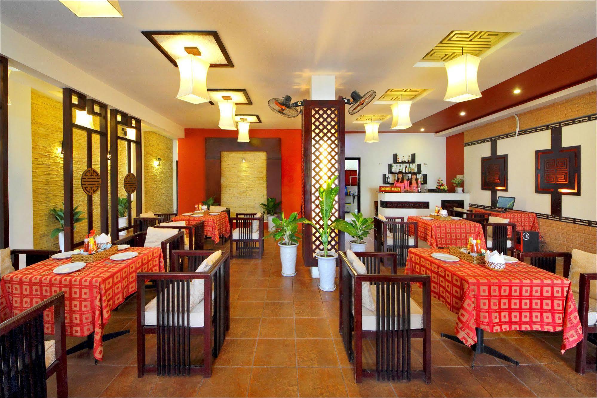 Eden * Hoi An