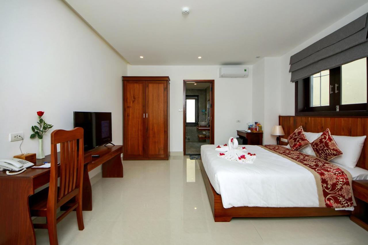 Hotel Threeway Riverside 3*
