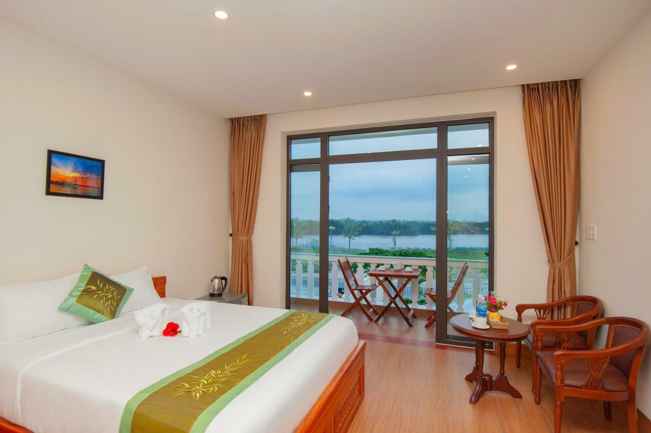 Privatunterkunft Riverside Sunset *