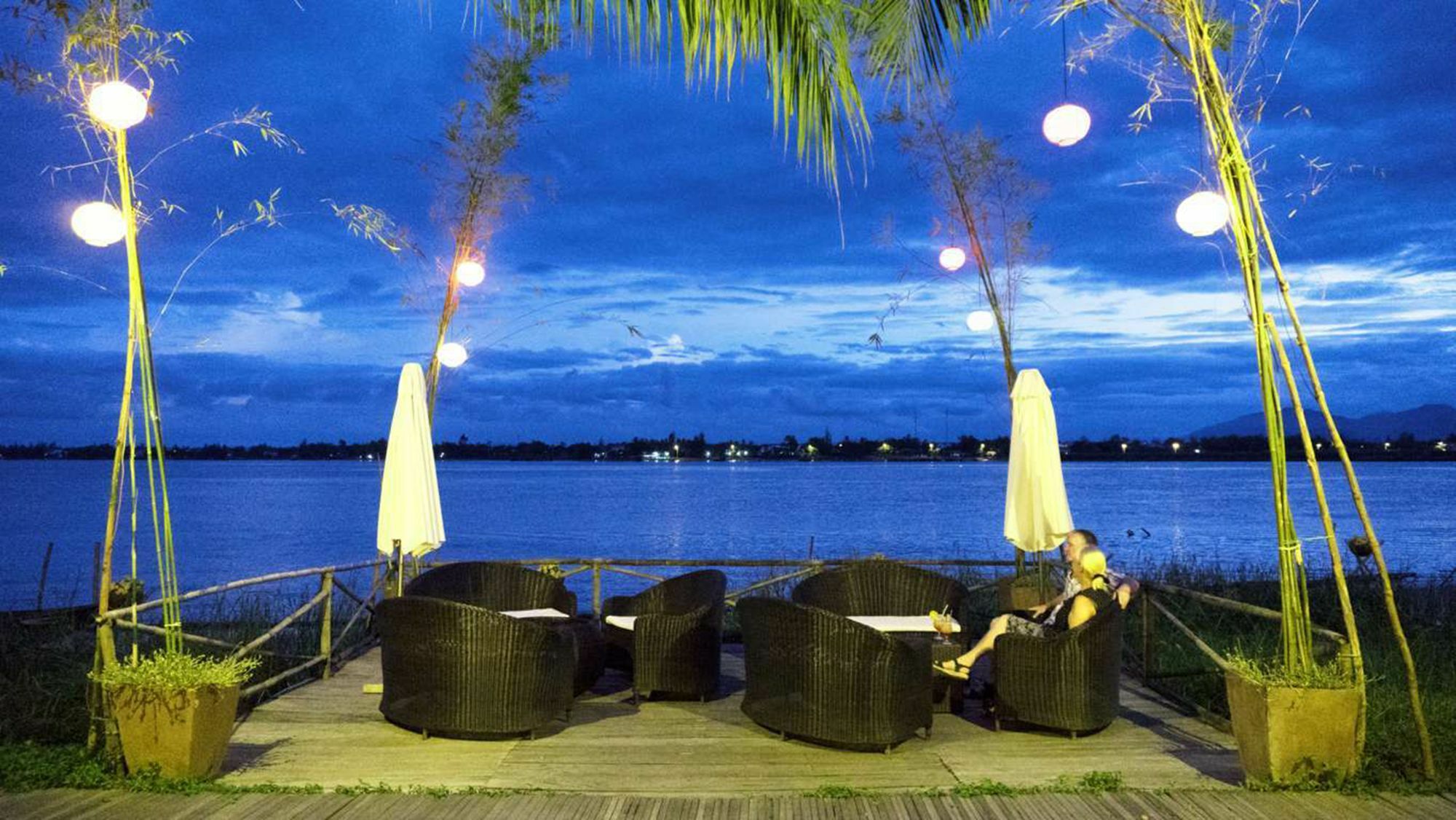 Tempat peranginan Vinh Hung Riverside & 4*