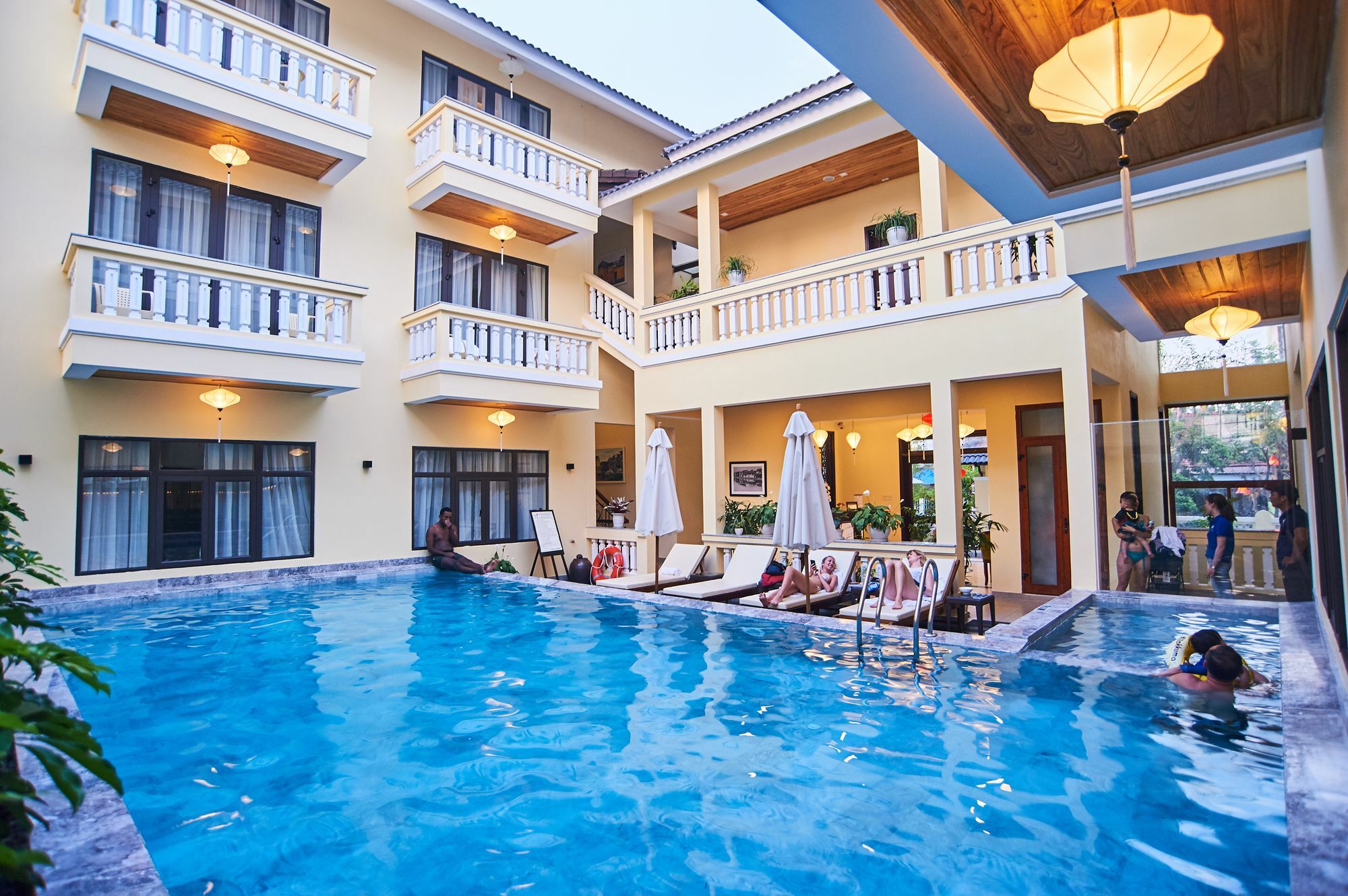 Style * Hoi An