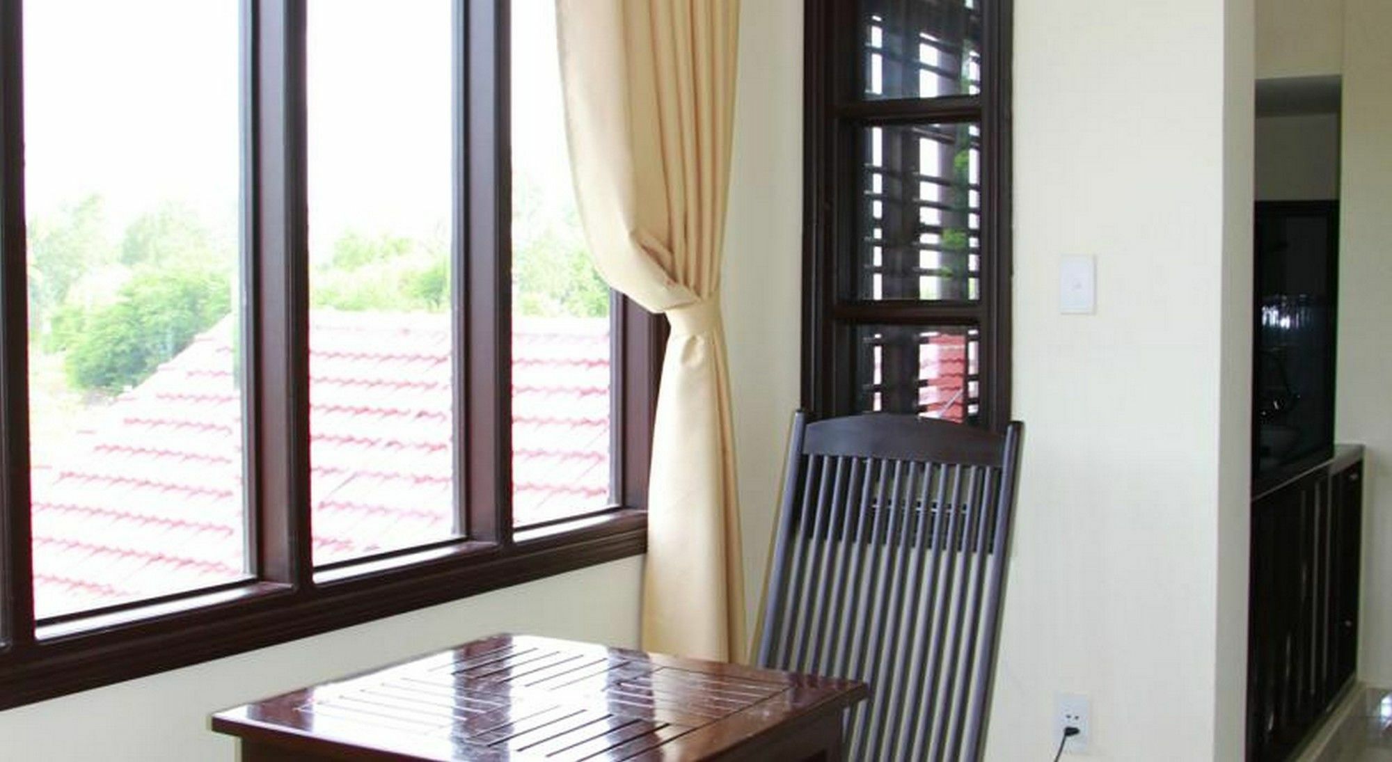 Leaf Homestay *
