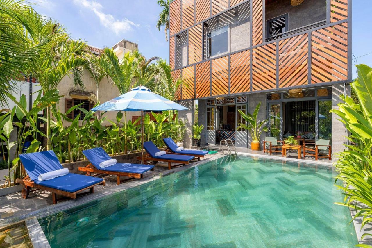 Tropical Villa *
